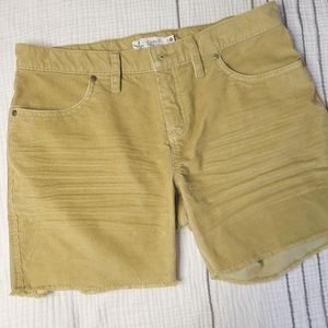 Carve Designs Oahu 6in Corduroy Short.  Size smal. Nwot